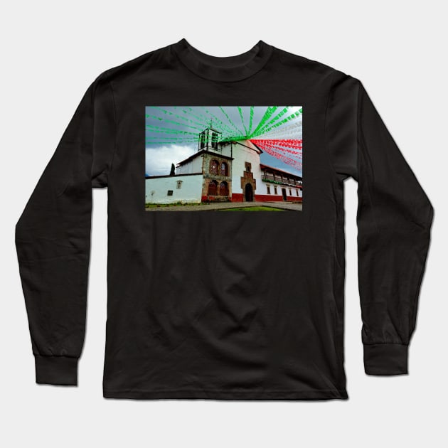 Eglise typique dans un village du Mexique Long Sleeve T-Shirt by franck380